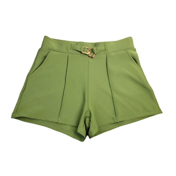 love poem by block Pants - Green Pleated Stretch Shorts-Large